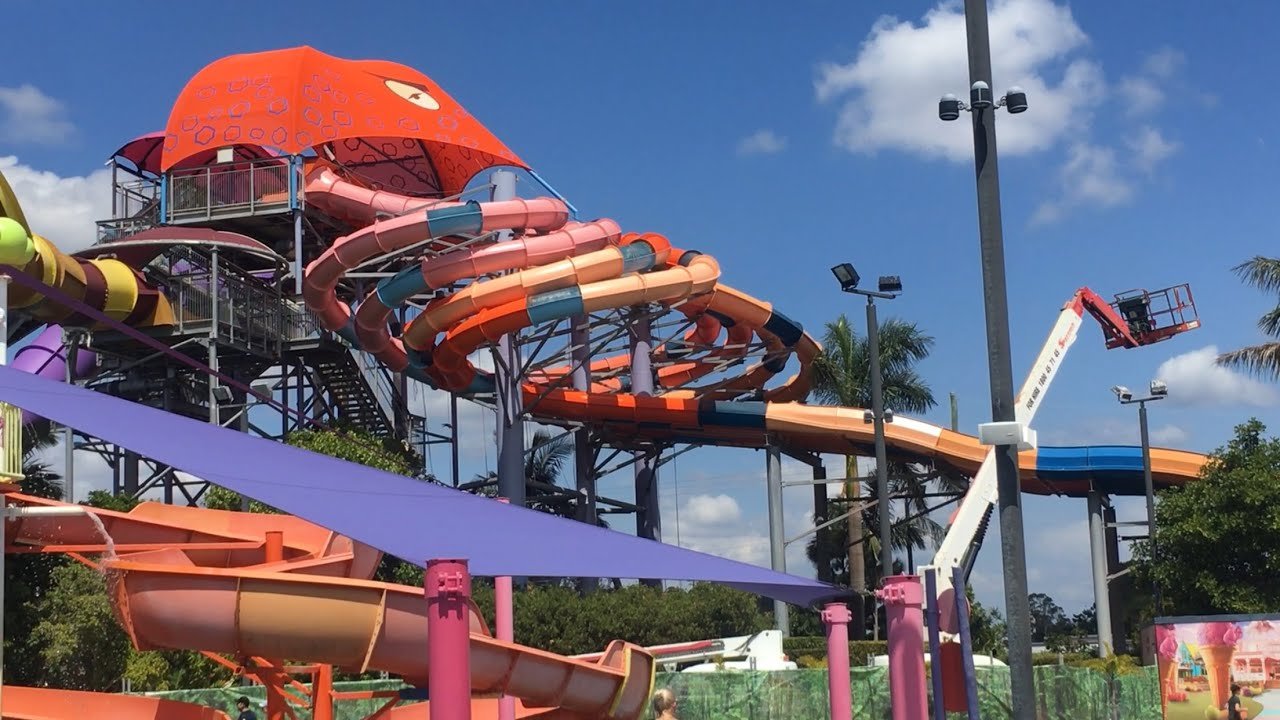 독특한 컨셉의 슬라이드 (The BRO, Super Tubes Hydrocoaster)